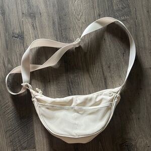 Claire’s Cream Crossbody Bag